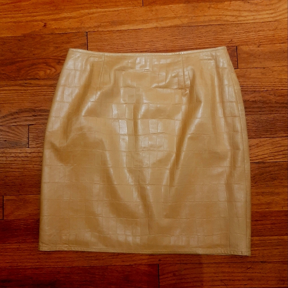 Cache croco leather skirt